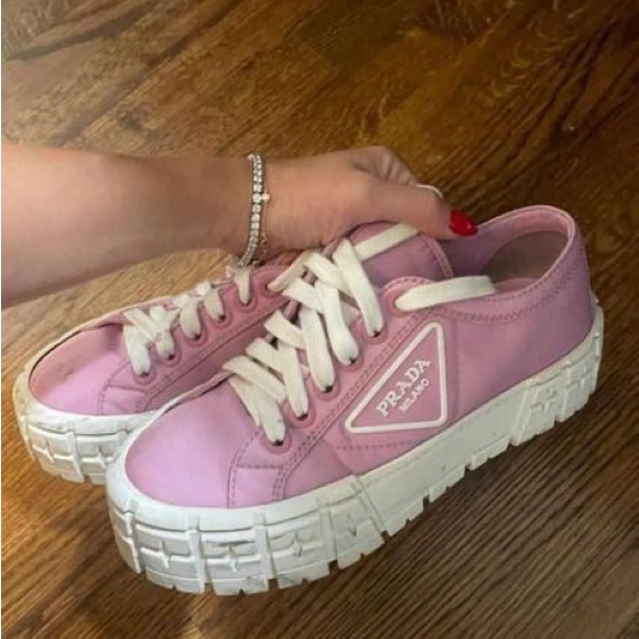 Purple Prada sneaker - Picture 1 of 1